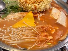 部队锅加芝士-富乐满韩国正宗炸鸡韩国料理(虹泉路店)