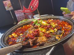 -辣尚瘾·烤鱼·新川菜(牡丹园直营店)