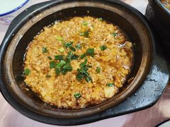 臭豆腐煲-阿隆煲店(秀仁苑店)