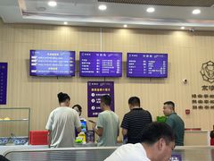 -京穆兰兰州牛肉面·清真(盛龙广场店)