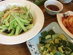 -鲁小三·大骨自助(金山总店)
