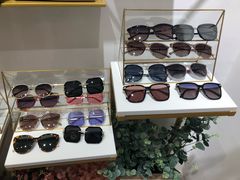 -肆兮眼镜·蔡司·徕卡战略合作店(大坪店)