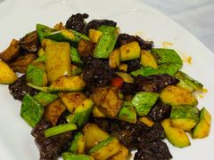 脆瓜杏鲍菇炒牛仔粒-盆满钵满·国家非遗传承(云台店)