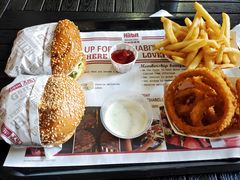 -The Habit Burger Grill 哈比特汉堡(爱琴海店)