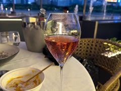 -MONICH牛排融合餐厅(和义大道购物中心店)