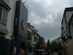 -钟书阁(松江泰晤士小镇店)