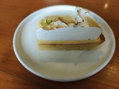 -Chom Cafe and Restaurant