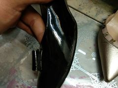 -京伟修鞋洗鞋奢侈品皮具护理店