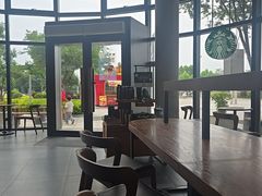 -星巴克(武汉金色港湾店)