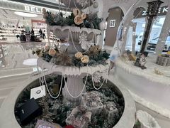 -星巴克臻选(深圳龙华红山天虹店)