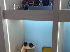 -无界眼镜MaxLess(南翔印象城店)