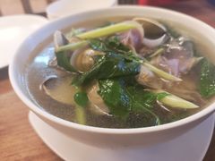 -拉威海鲜市场