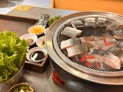 -围炉肉舍丹东海鲜烤肉·烤活鳗(步行街店)