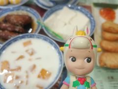 -赵记传承特色牛奶甜品(泉城广场店)
