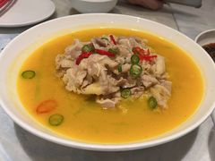 酸汤肥牛肉-孔雀云贵川·融合菜(长宁来福士店)