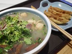 -老新隆牛肉锅贴(新街口店)