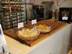 面包甜点陈列柜-那家面包房(珠江路店)