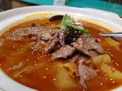 自制不老牛肉汤锅-付掌柜在成都·热炒砂锅集(金禾店)