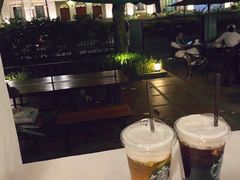 露天位-星巴克臻选(莘庄仲盛店)