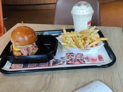 -The Habit Burger Grill 哈比特汉堡(复兴soho店)