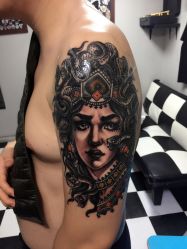 -Black Tattoo Studio