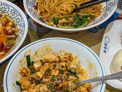 -李与白包子铺(桐梓林店)