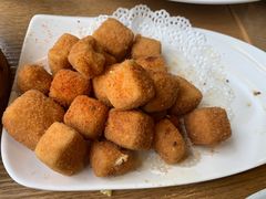 -点点心港式茶餐厅(南京西路店)