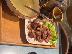 -乔家小院•非遗驴肉•本地小海鲜(滨河路店)