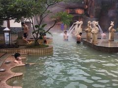 -江门古兜温泉小镇