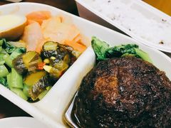 阿姨爆浆狮子头套餐-阿姨食堂