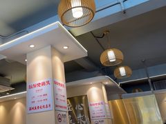 -胡须佬鸡煲四季火锅店(石厦西村直营店)