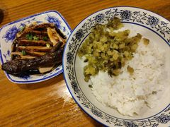 酱鸭盖浇饭-张家巷美食(南浔店)