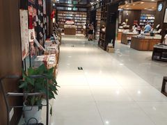 -新华书店(沙坪坝书城店)