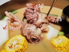 -肥仔文澳门猪骨煲(南京西路店)