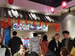 大堂-爆炸头阿姨小四川正宗川味小吃(无任何分店)