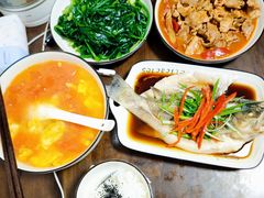 -乐禧母婴全自营月嫂(宝山店)