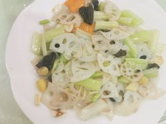 -旭璟酒家·传统粤菜·湘菜(逸景路店)