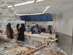 -85度C(生甜甜圈研究工坊·上海平凉店)