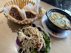 -闫家驴肉老店(华电一校店)