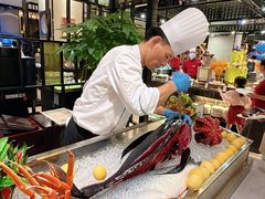 -广州万富希尔顿酒店·感趣自助餐厅·金秋蟹宴生蚝海鲜刺身烧烤
