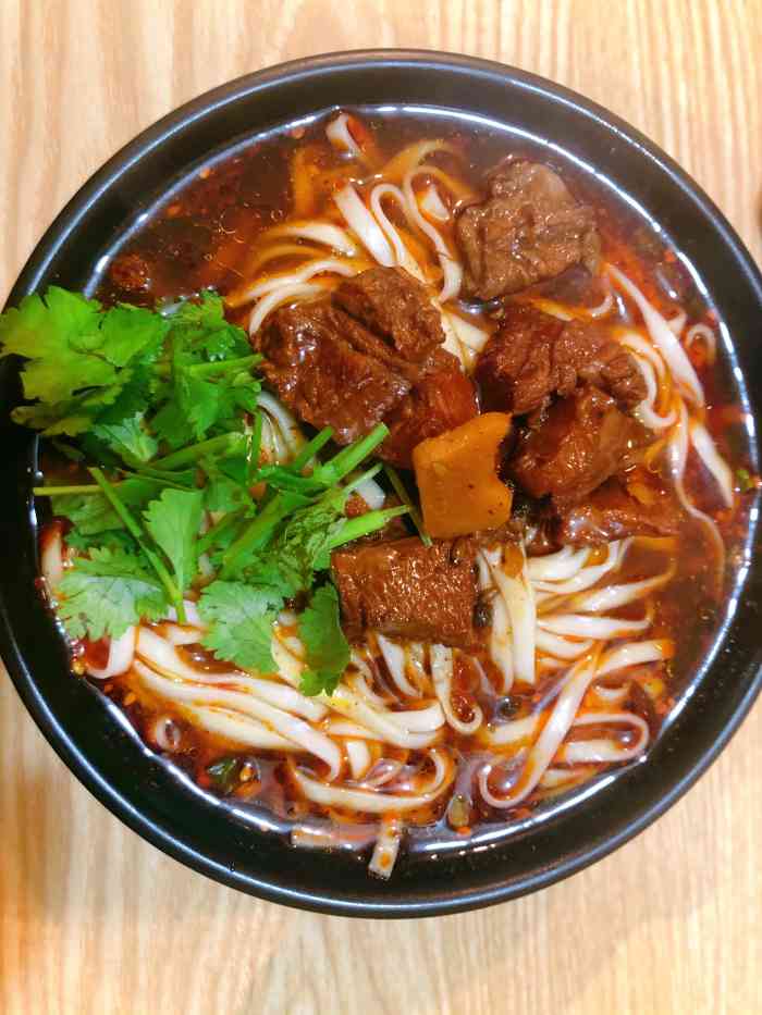 筷子牛杂-"物美价廉,小碗的份量多到吃不下…肉也很扎.