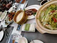 -鸿星花园酒家(银亿家园店)