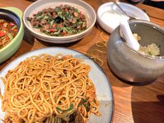 -云海肴·汽锅鸡·云南菜(天山百盛优客店)