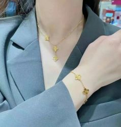 -周大福CHOW TAI FOOK(南翔老街店)