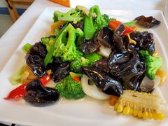 -雅逸居海鲜小厨