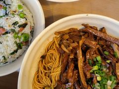 -佬钱湾仔(衣裳街店)