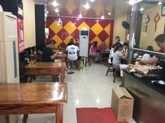 大堂-潘国仙耳光馄饨(黄家阙路店)