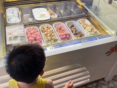-MADO冰淇淋咖啡馆(淘金店)