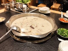 -肖仙仙羊肉汤·创于1996年(三官堂总店)