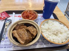 -万和春排骨砂锅米饭(新业广场店)
